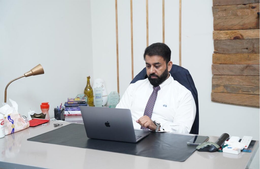 Insights by Munhir Ahmad on trends Conversations in Digital Technology today.