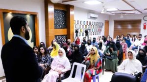 Munir Ahmad expert human resources speakers for corporate events | Munir Ahmad