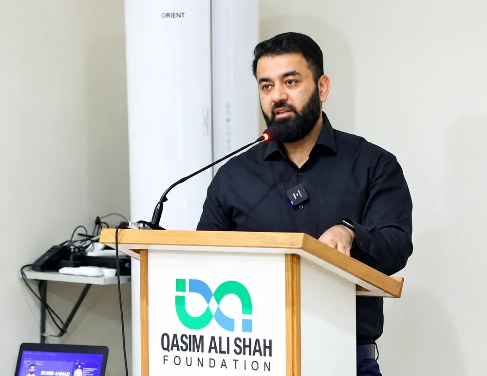 Strategic growth training session for business students | Munir Ahmad